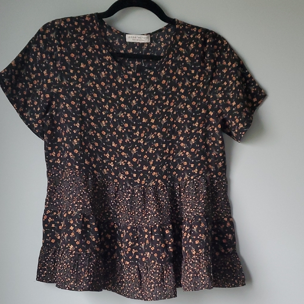 Paper Crane Black Tan Floral Peplum Blouse Short Sleeve